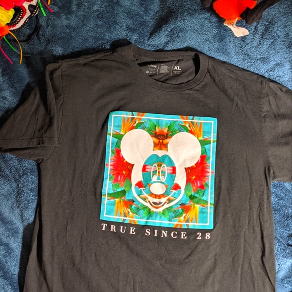 Disney Neff Collection T-Shirt - Picture 1 of 4